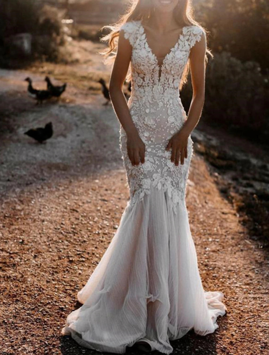 Buyishang Beach Simple Wedding Dress Mermaid V Neck Cap Sleeve Court Train Lace Bridal Gowns With Appliques